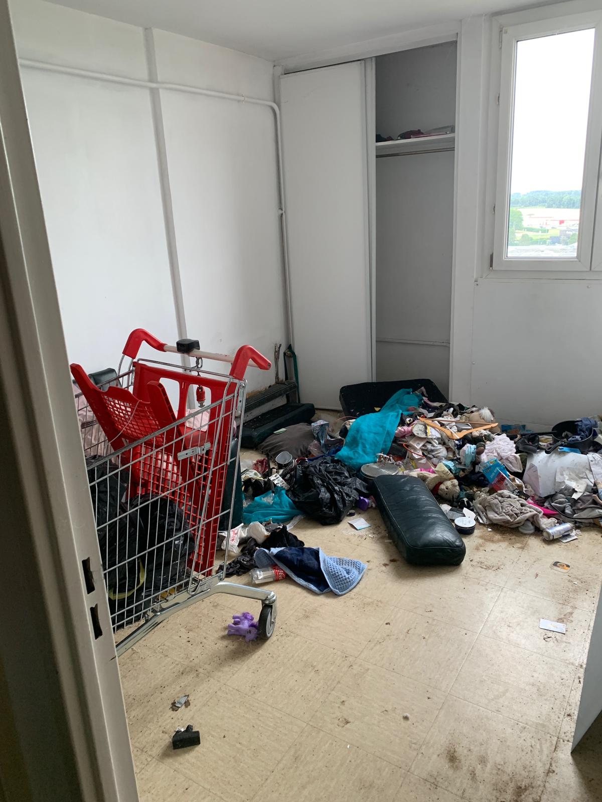 Entreprise de nettoyage après décès à Levallois-Perret, Courbevoie et Neuilly-sur-seine avec SOS DC IMG 20250623 WA0008